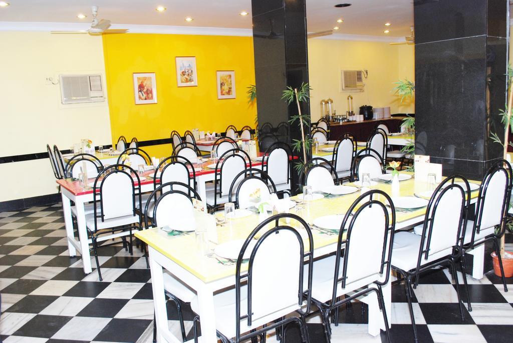 Hotel Pandian Ченнаї Екстер'єр фото