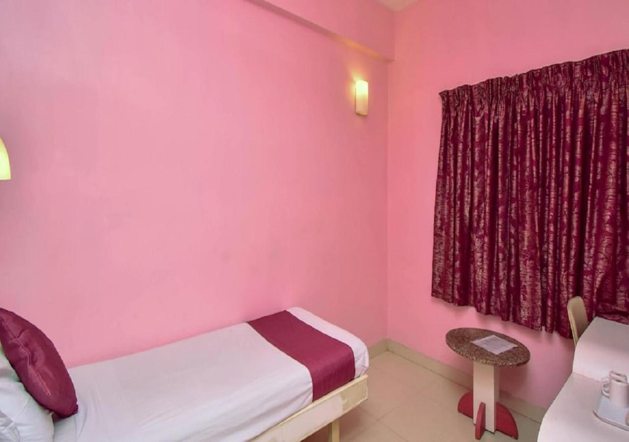 Hotel Pandian Ченнаї Екстер'єр фото