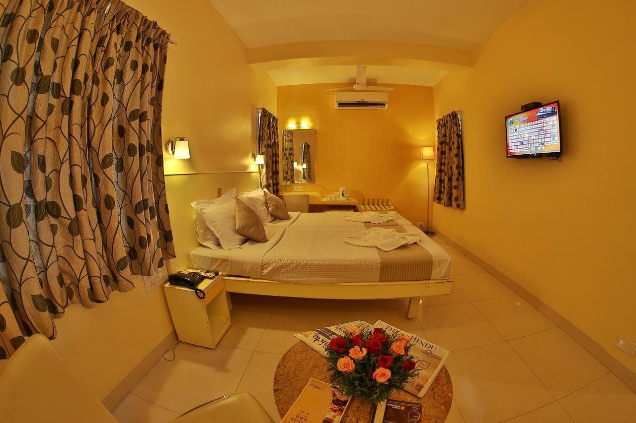 Hotel Pandian Ченнаї Екстер'єр фото