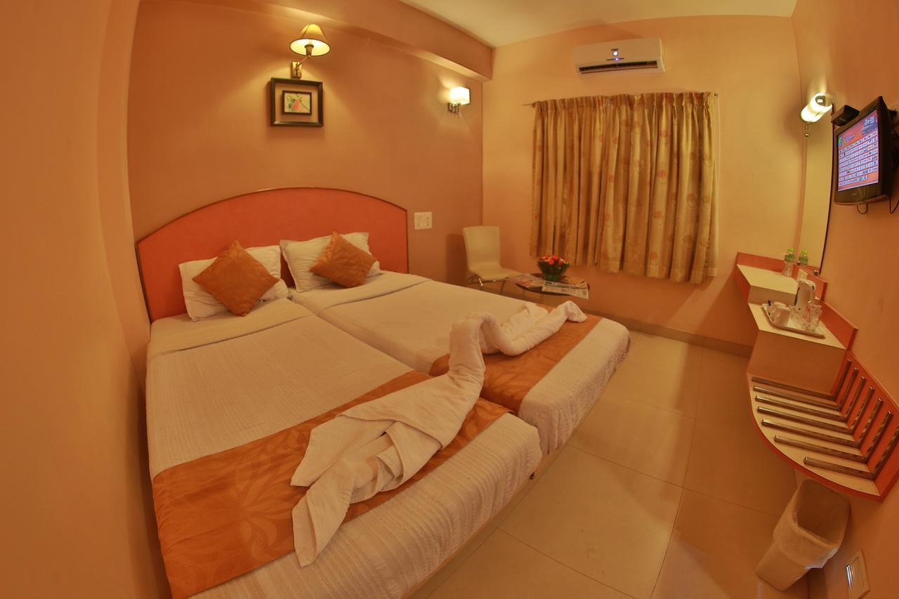 Hotel Pandian Ченнаї Екстер'єр фото